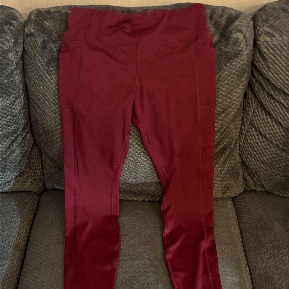 Avia Women's Deep Red ankle length Leggings